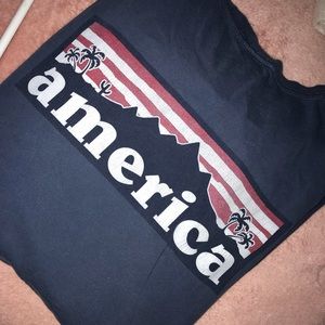 Navy long sleeve tee, size L